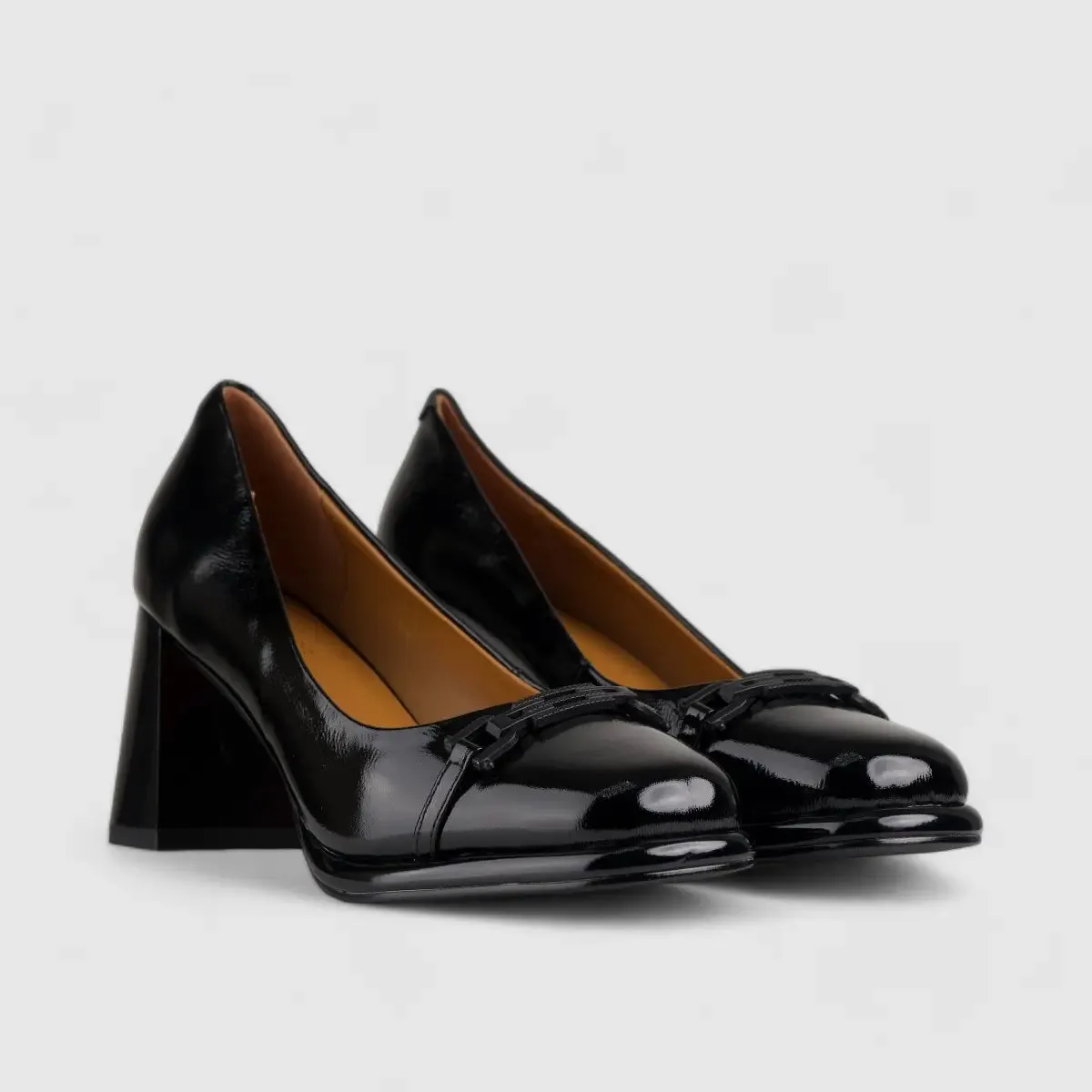 Bulbul Leather Block Heel Court Shoe Black LAR6006