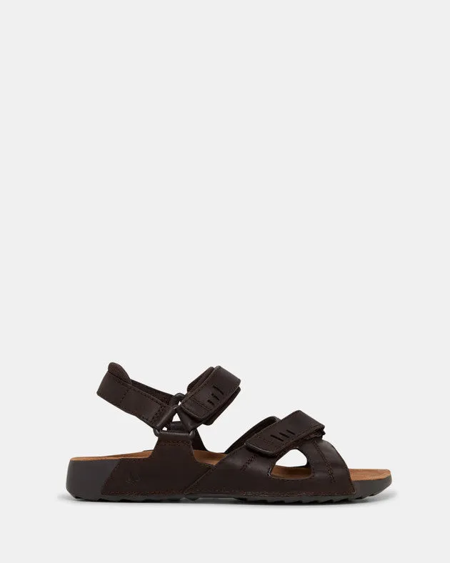 Hush Puppies 'Hems' - Brown