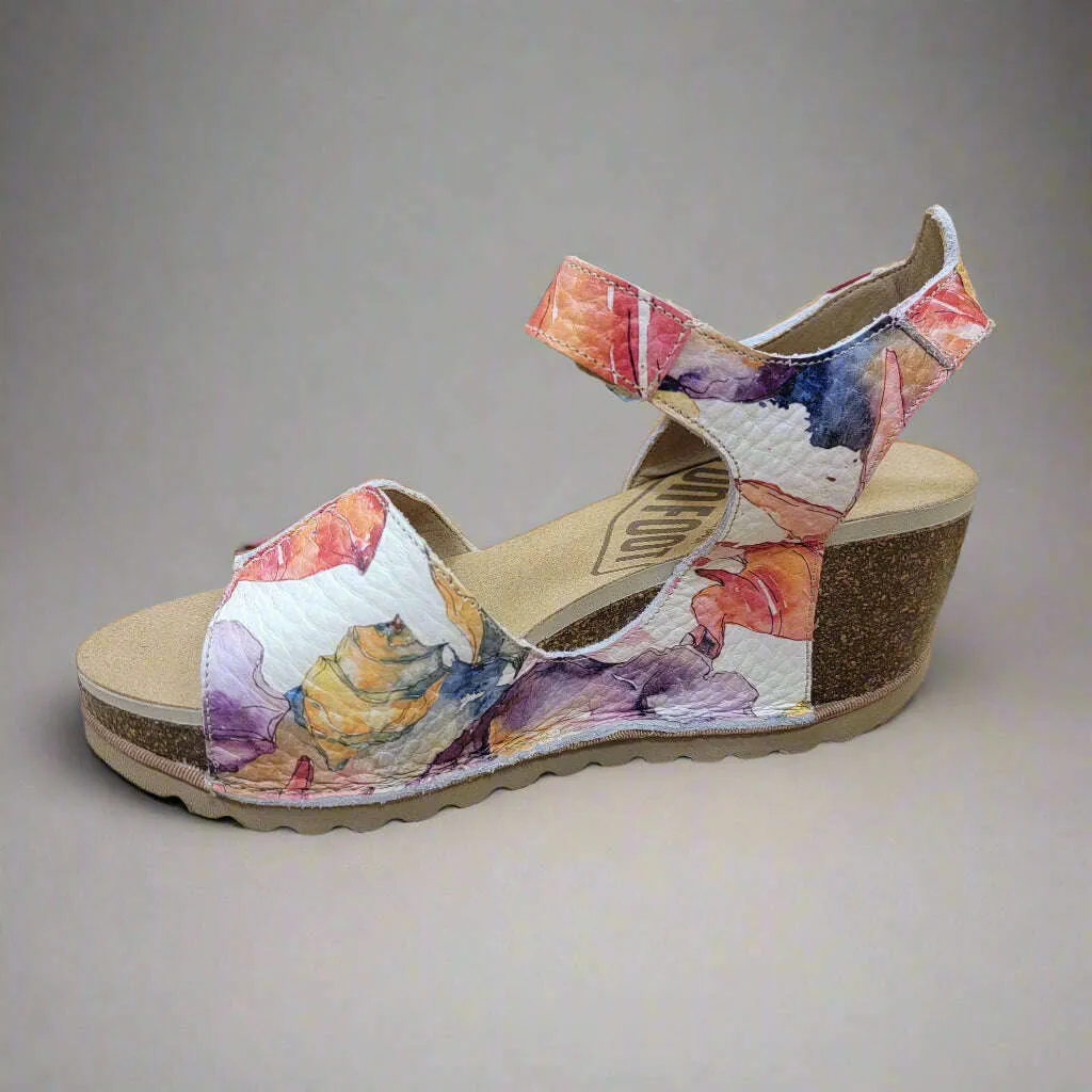 ON FOOT - SAMOA - FLORES