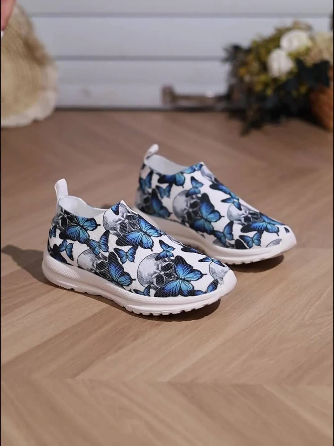Women's Skull & Butterfly Print Sneakers Breathable Shoes