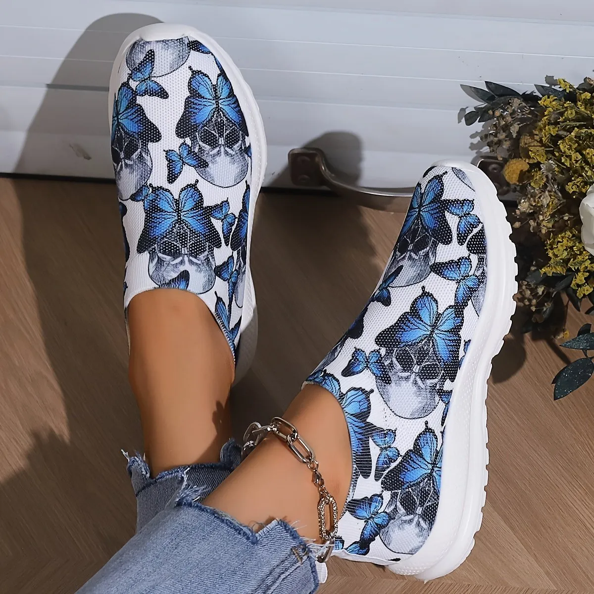 Women's Skull & Butterfly Print Sneakers Breathable Shoes