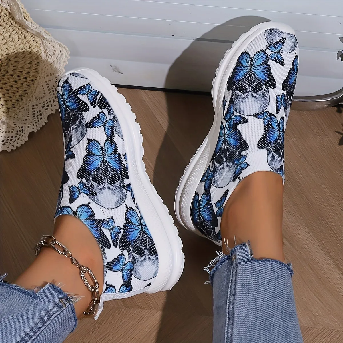 Women's Skull & Butterfly Print Sneakers Breathable Shoes