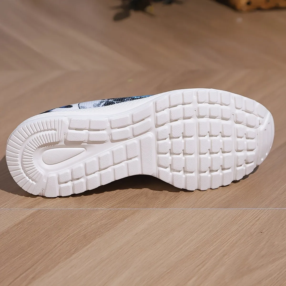 Women's Skull & Butterfly Print Sneakers Breathable Shoes