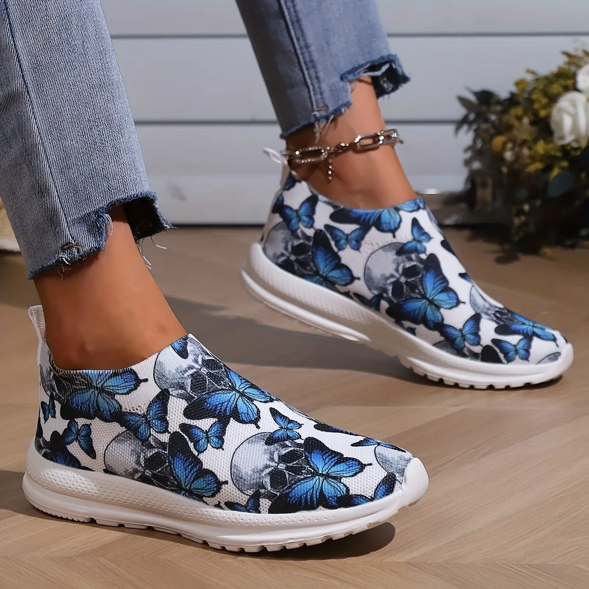 Women's Skull & Butterfly Print Sneakers Breathable Shoes