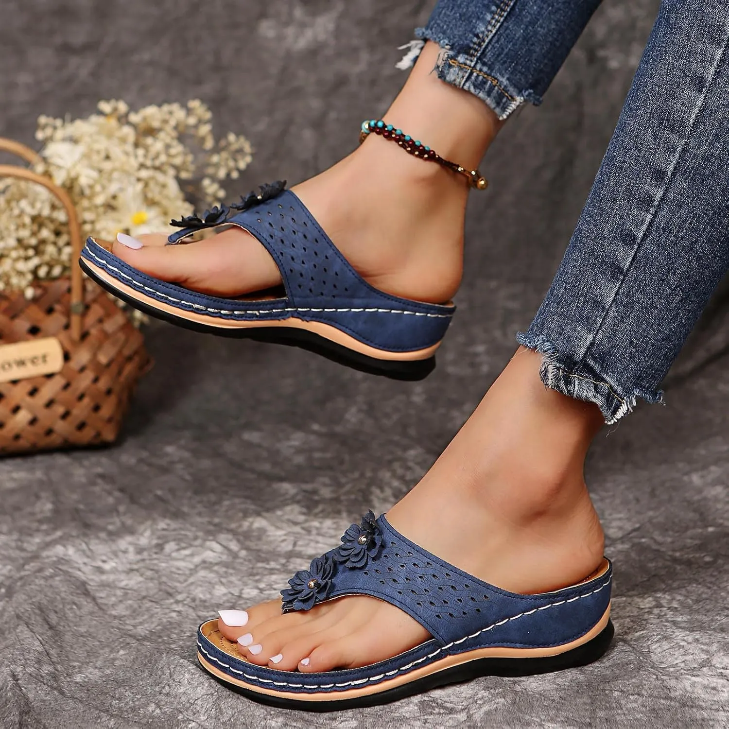 Womenyiaor Women's Orthopedic Arch Support Sandals - Summer Casual Flip Flops - Black